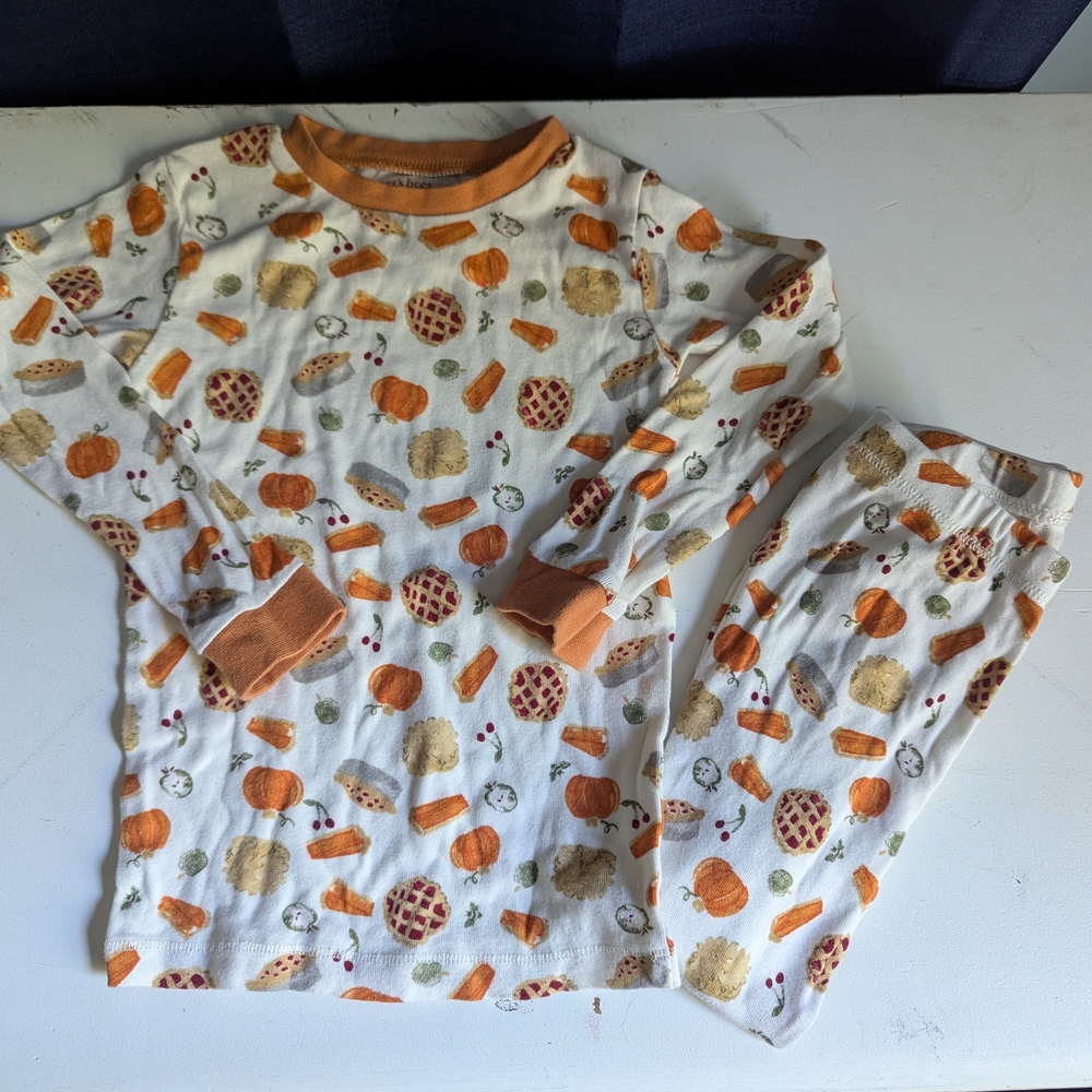 Cozy Pumpkin Print Kids Pajamas